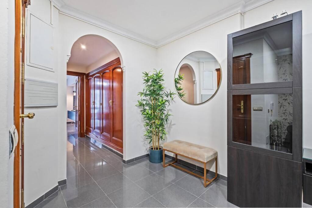 マラガPiso En Atarazanasアパートメント エクステリア 写真